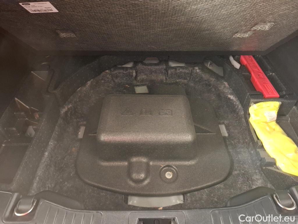  Ford  Kuga FORD  / 2019 / 5P / SUV 2.5 190 hybrid Flexifuel Pshift Titanium #1