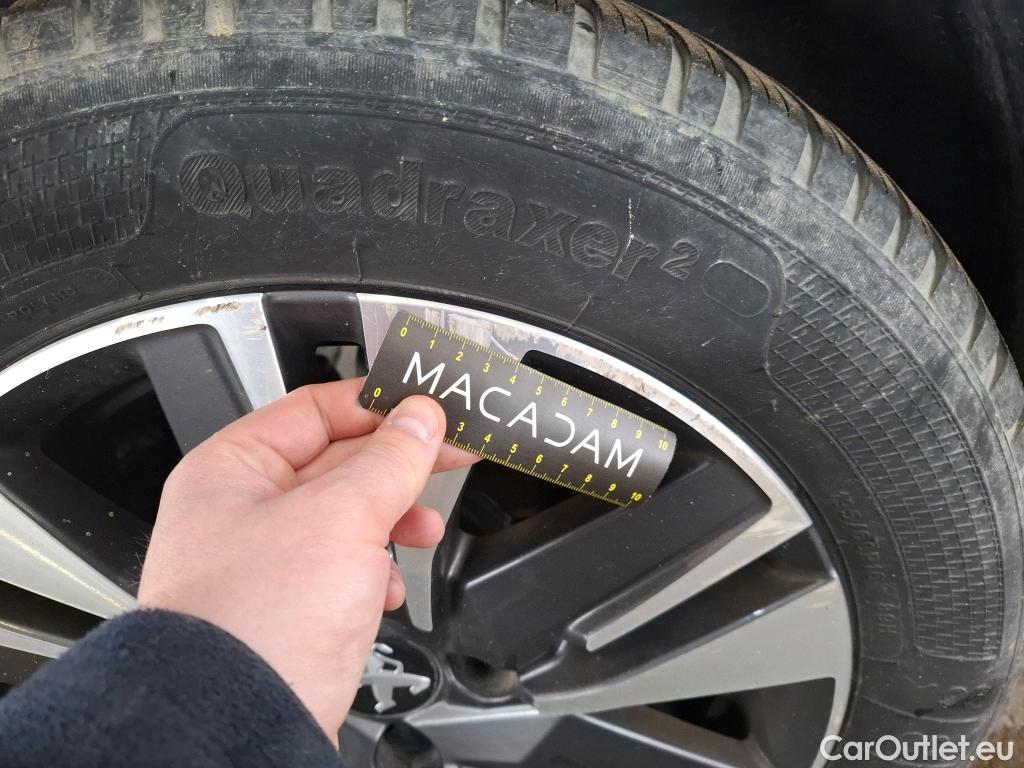  Peugeot  2008  Allure 1.2 PureTech 110CV BVA6 E6 #15