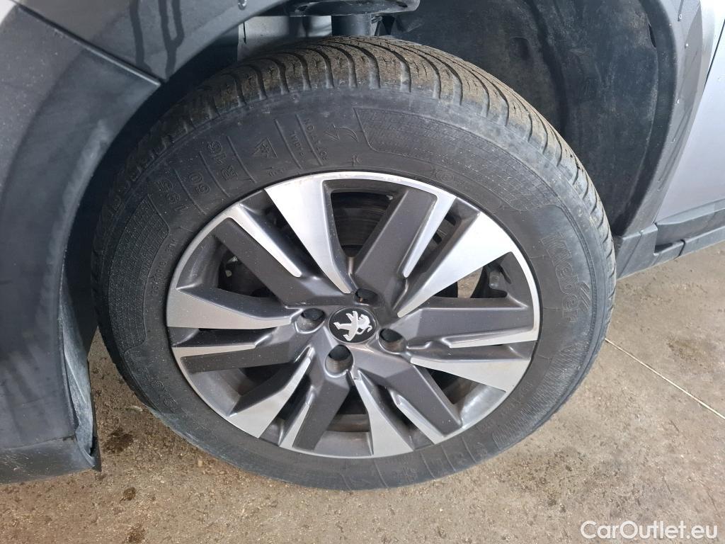  Peugeot  2008  Allure 1.2 PureTech 110CV BVA6 E6 #42