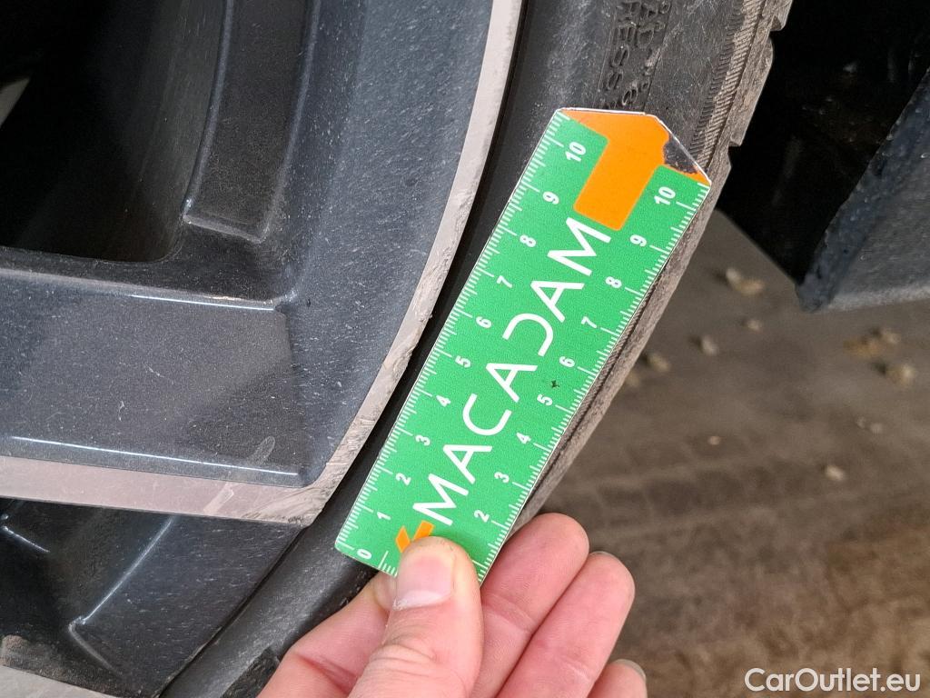  Peugeot  308 PEUGEOT  / 2021 / 5P / Berline PHEV 180 E-EAT8 ACTIVE PACK #33