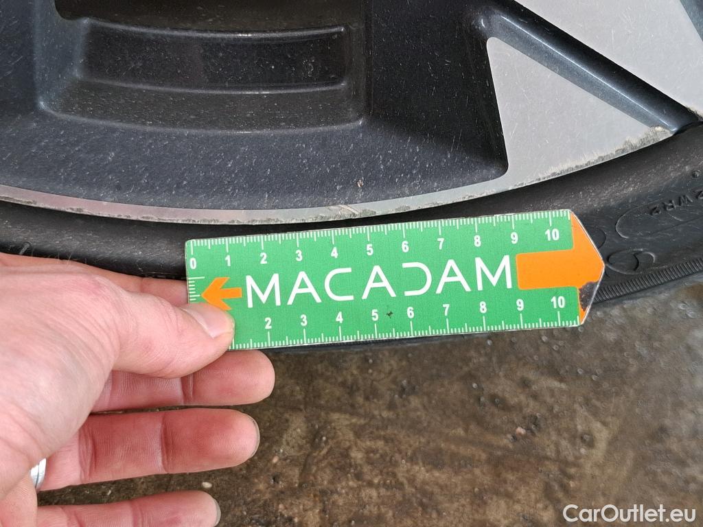  Peugeot  308 PEUGEOT  / 2021 / 5P / Berline PHEV 180 E-EAT8 ACTIVE PACK #28