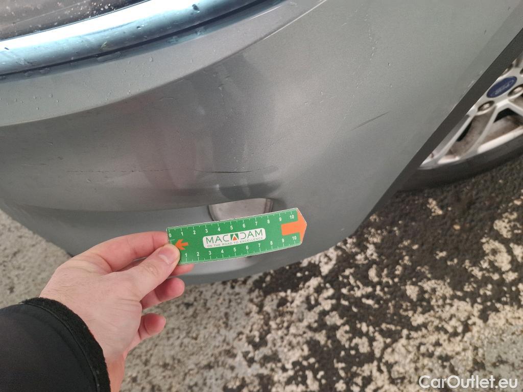  Ford  Kuga FORD  / 2019 / 5P / SUV 2.5 190 hybrid Flexifuel Pshift Titanium #12