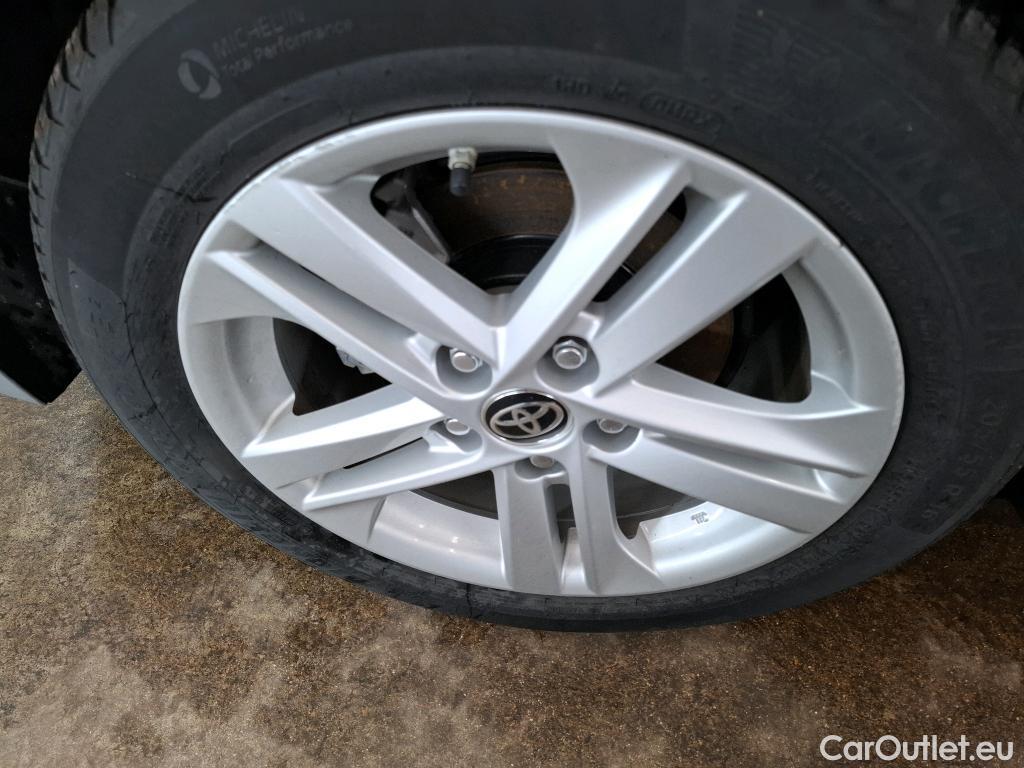  Toyota  Corolla TOYOTA  5p Berline Hybride 122h Dynamic Business #16