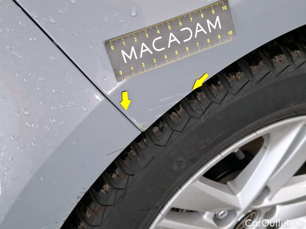  Toyota  Corolla TOYOTA  5p Berline Hybride 122h Dynamic Business #2