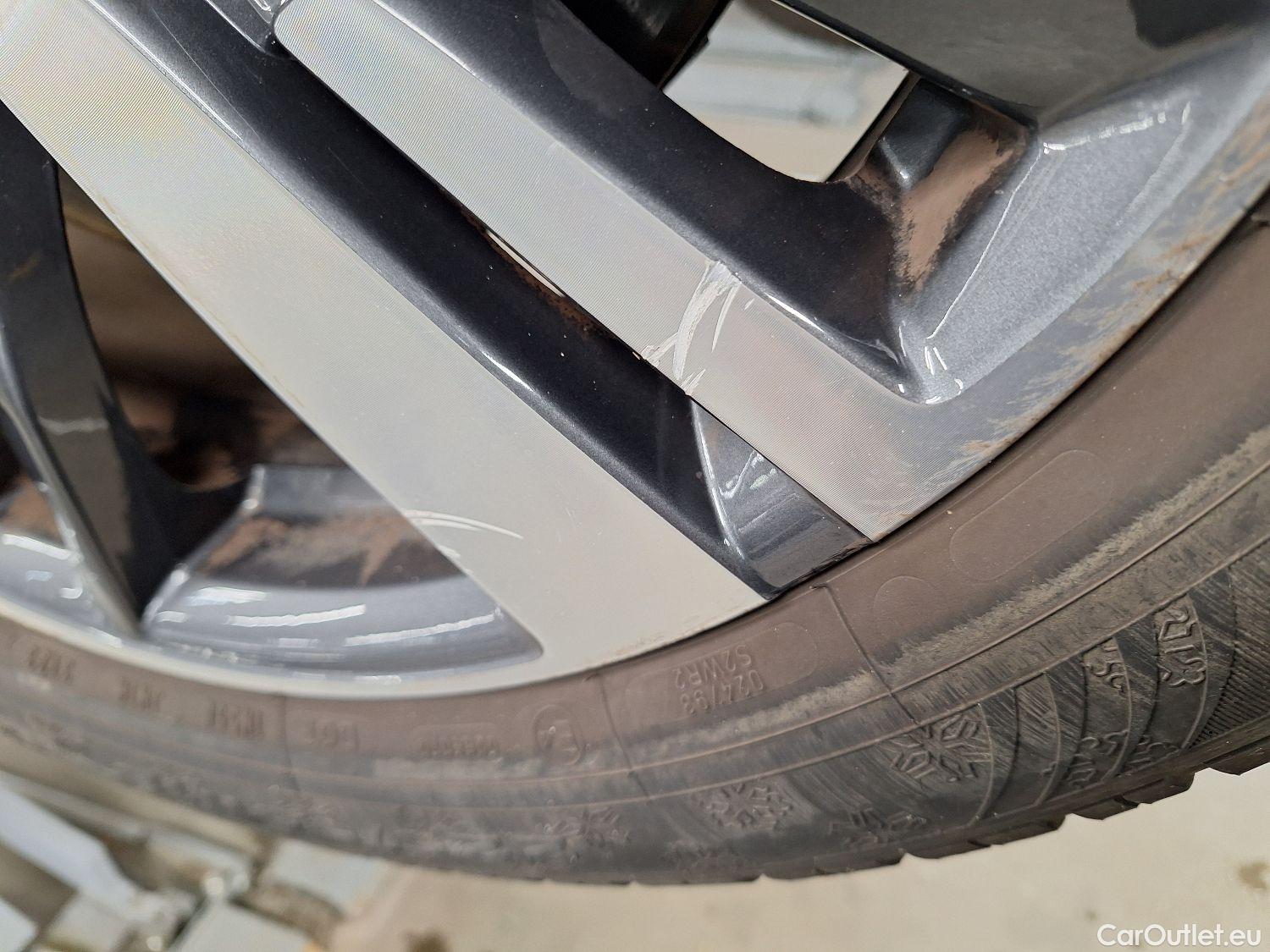  Peugeot  3008 Peugeot,  FL'20 PHEV, Peugeot  Hybrid 225 e-Auto8 Allure 5d #3