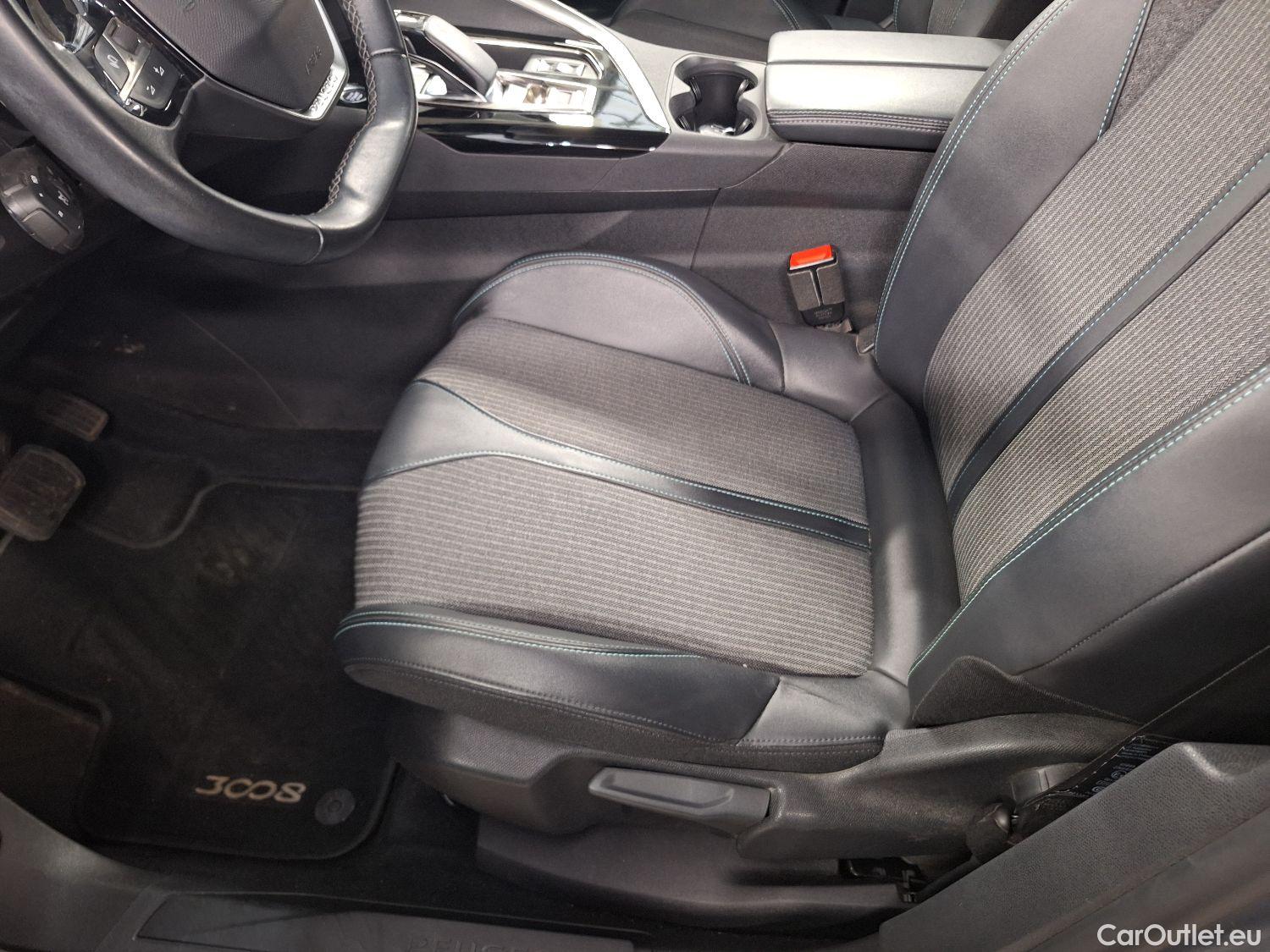  Peugeot  3008 Peugeot,  FL'20 PHEV, Peugeot  Hybrid 225 e-Auto8 Allure 5d #19