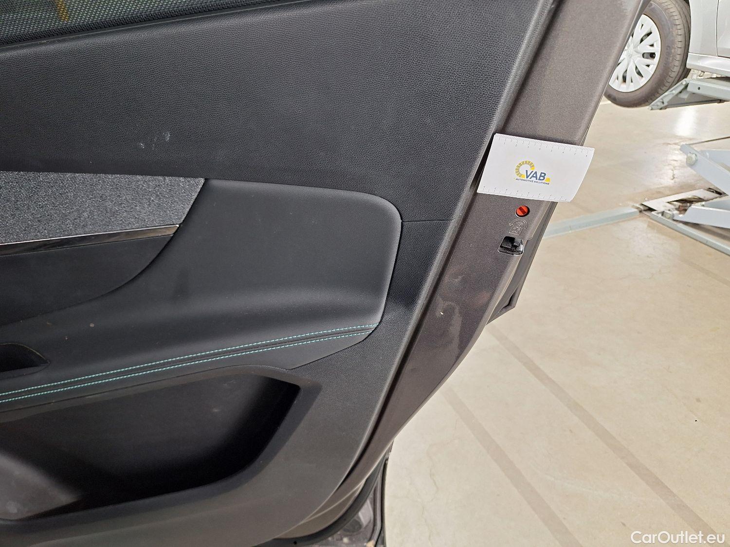  Peugeot  5008 Peugeot,  FL'20, Peugeot  1.5 BlueHDi 96kW S&S EAT8 Allure Pack #20