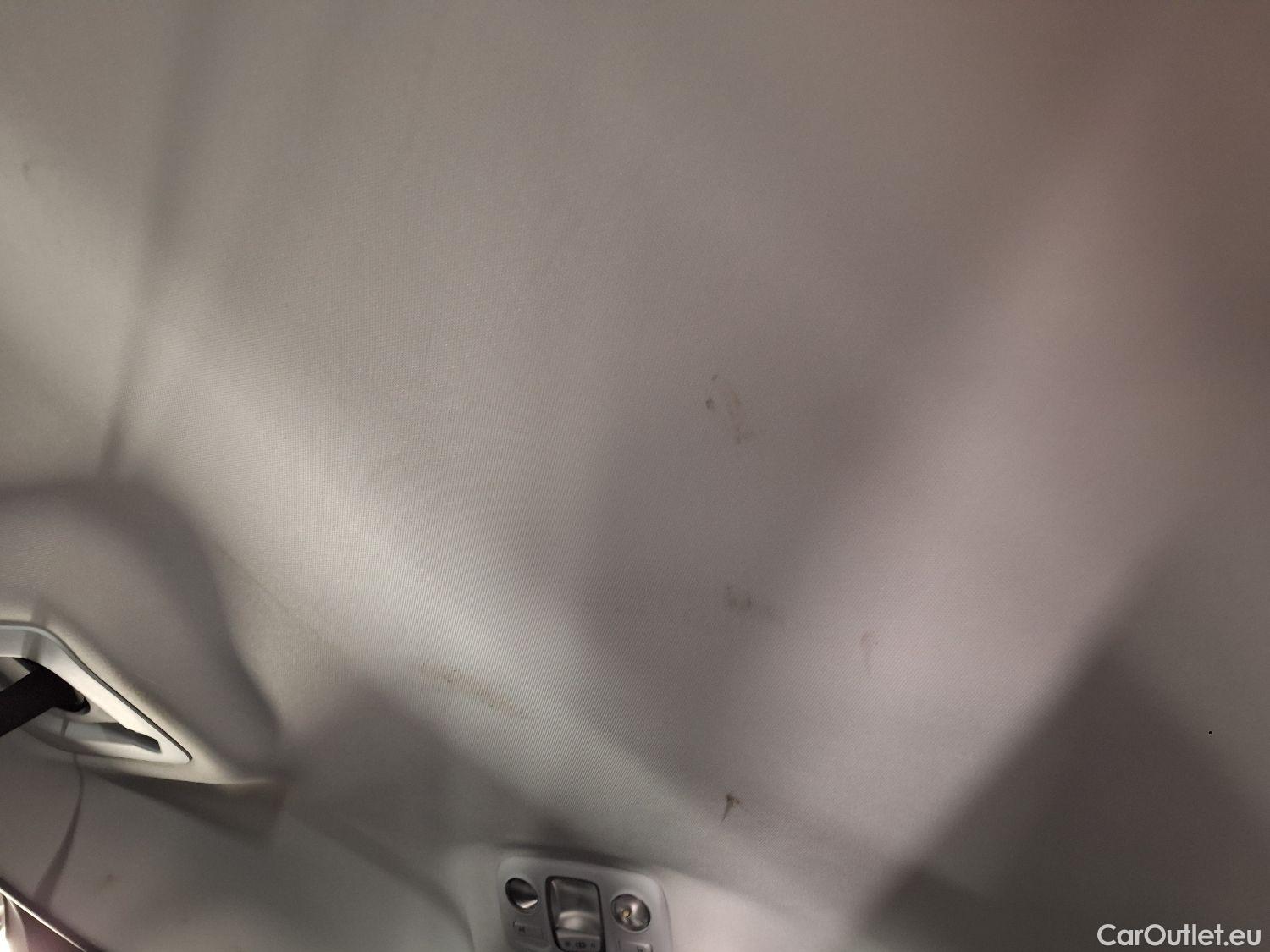  Peugeot  5008 Peugeot,  FL'20, Peugeot  1.5 BlueHDi 96kW S&S EAT8 Allure Pack #36