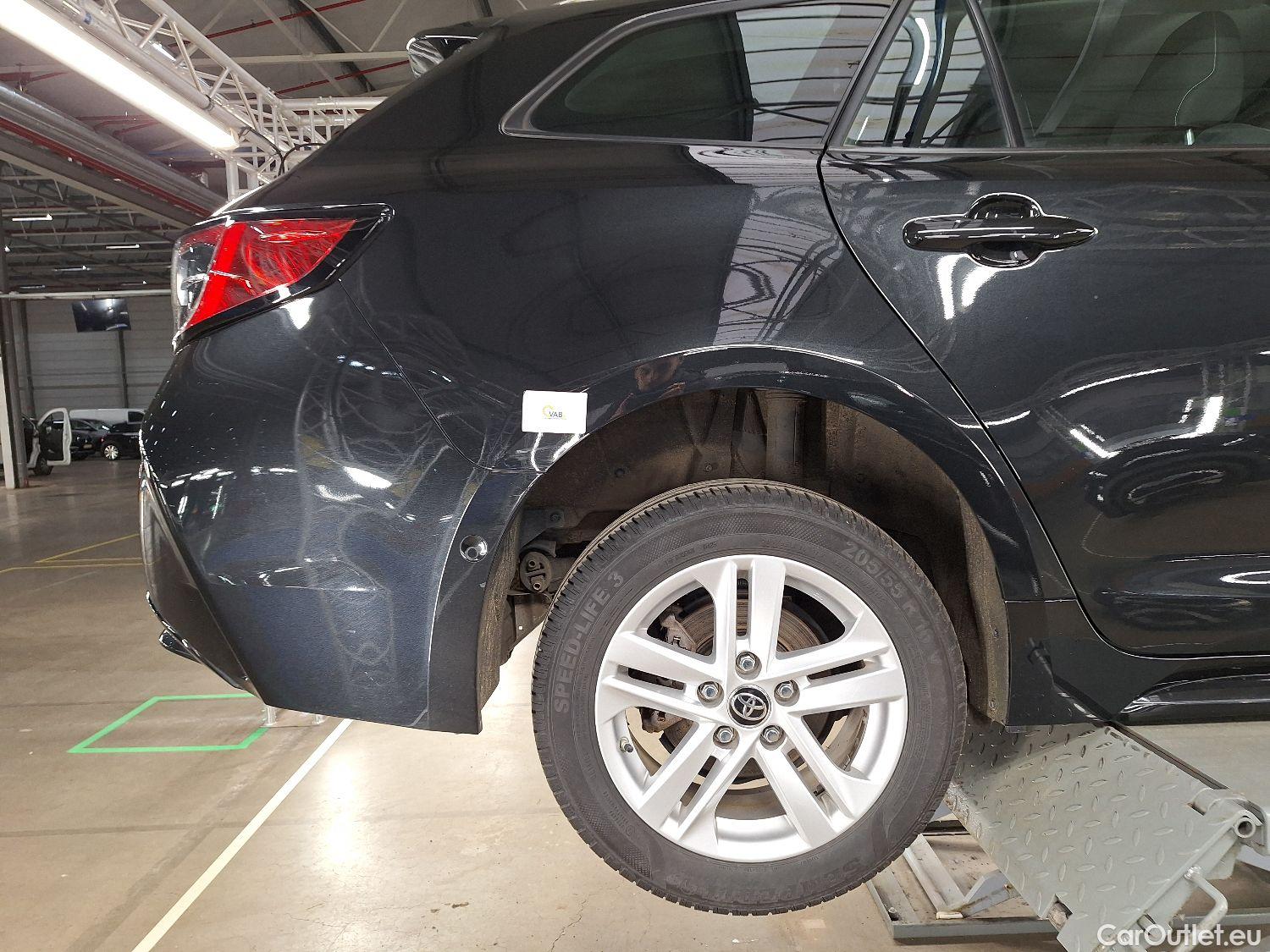  Toyota  Corolla Toyota,  TS '19, Toyota  Touring Sports 1.8 Hybrid Dynamic e #12