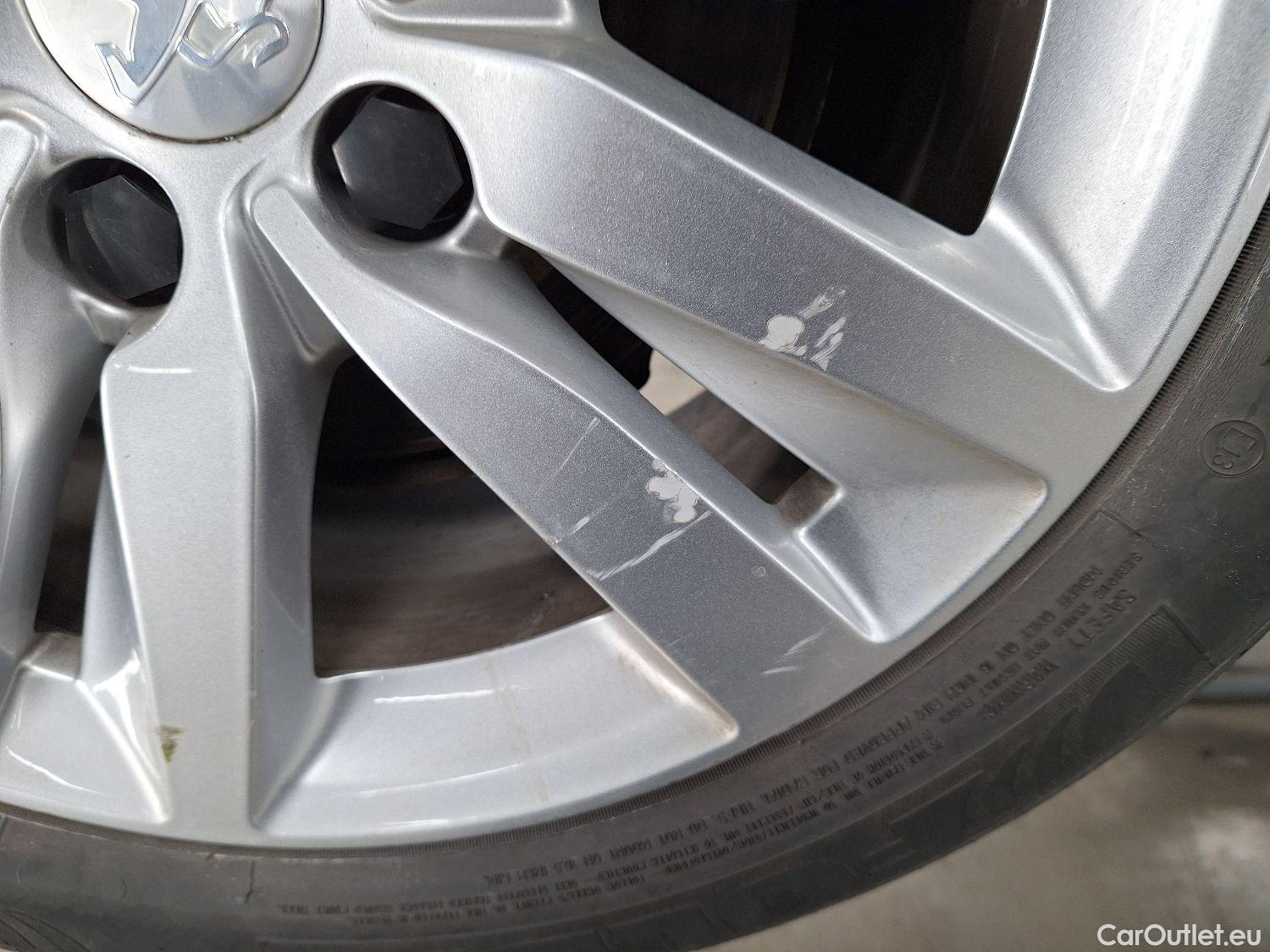  Peugeot  308 Peugeot,  SW FL'17, Peugeot  SW 1.5 BlueHDi 130 DPF S&S Active 5d #17