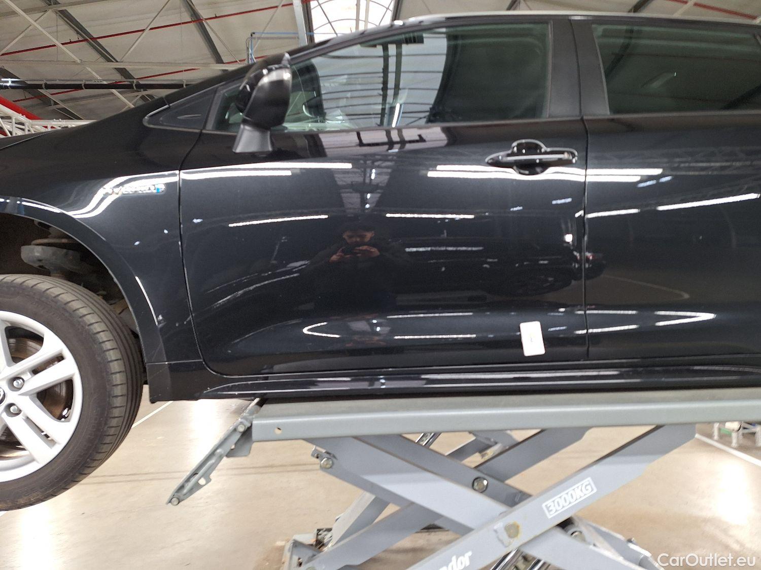  Toyota  Corolla Toyota,  TS '19, Toyota  Touring Sports 1.8 Hybrid Dynamic e #5