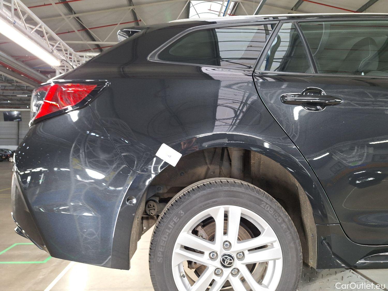  Toyota  Corolla Toyota,  TS '19, Toyota  Touring Sports 1.8 Hybrid Dynamic e #10