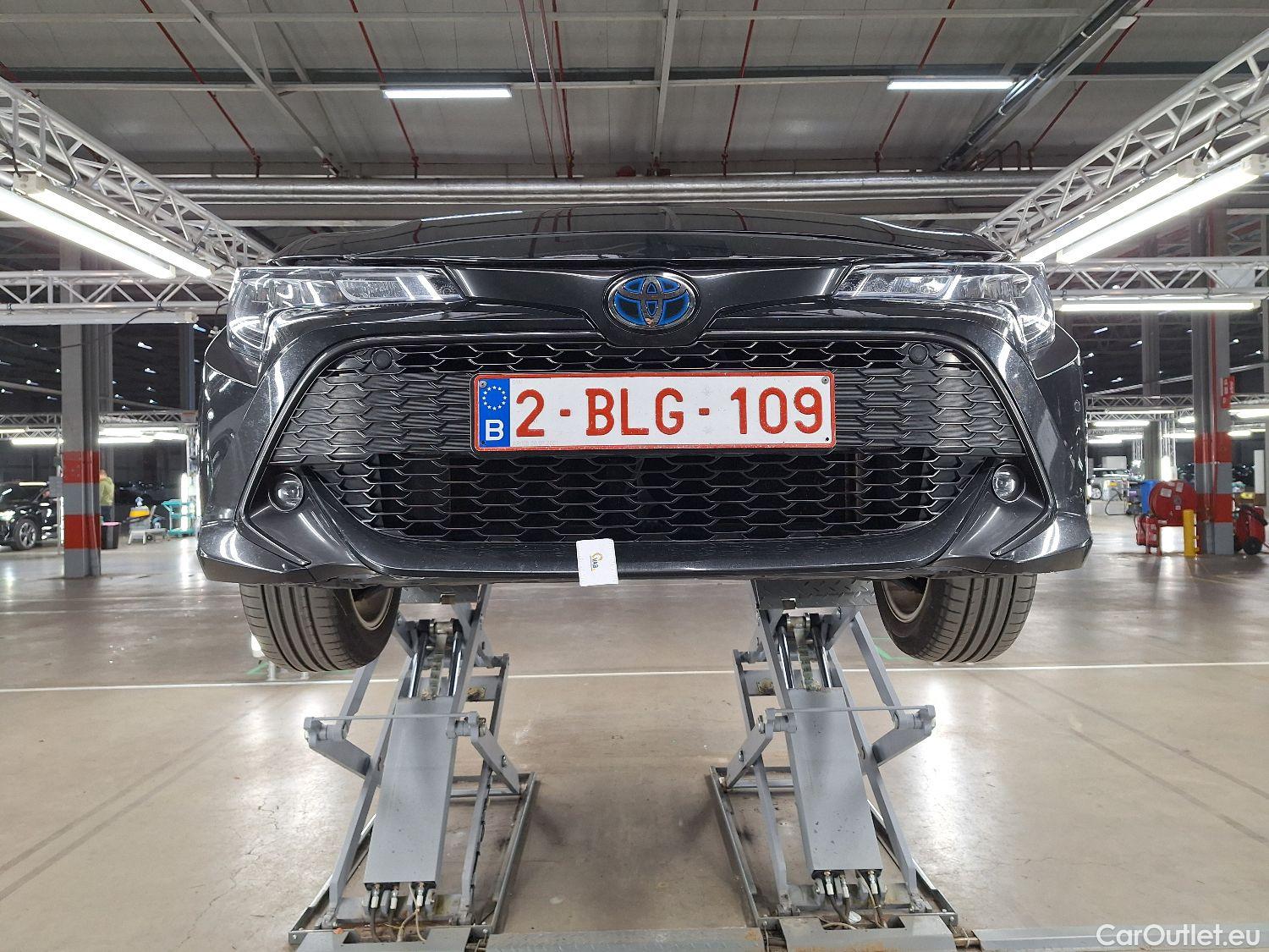  Toyota  Corolla Toyota,  TS '19, Toyota  Touring Sports 1.8 Hybrid Dynamic e #3