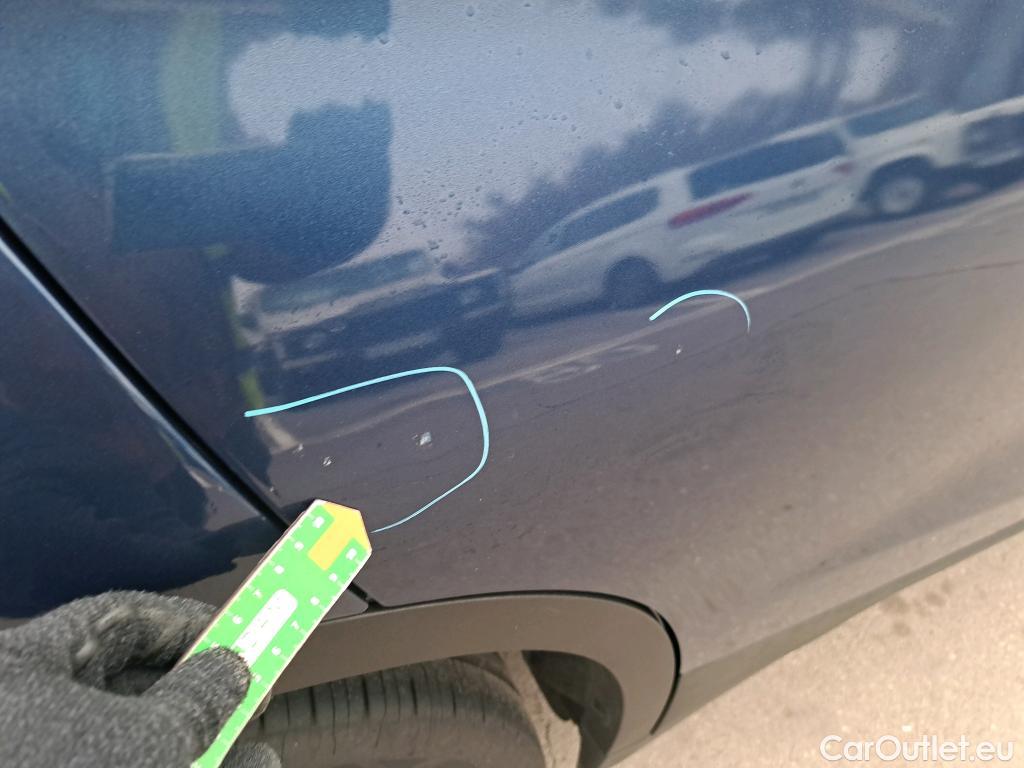  Bmw  X2 BMW  / 2017 / 5P / todoterreno sDrive18d #4