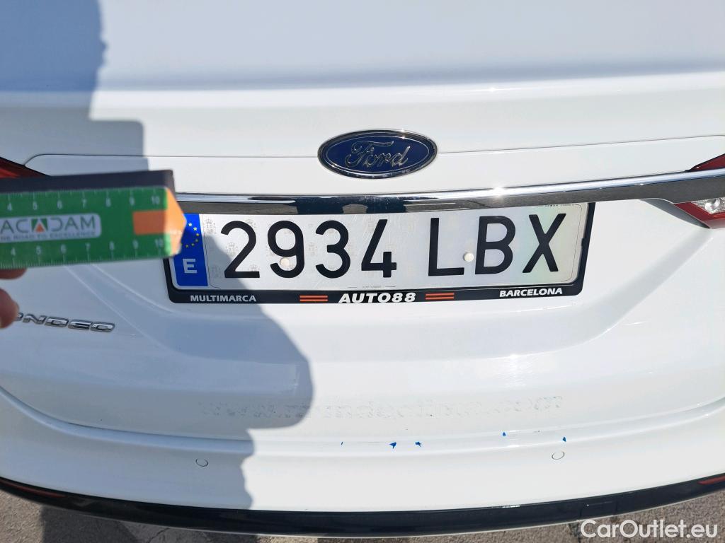  Ford  Mondeo FORD  / 2014 / 4P / sedán 2.0 Híbrido 137kW (187CV) Titanium HEV #10