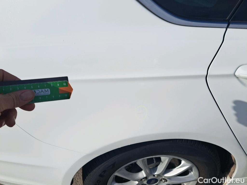  Ford  Mondeo FORD  / 2014 / 4P / sedán 2.0 Híbrido 137kW (187CV) Titanium HEV #21