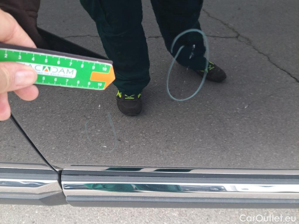  Peugeot  3008 PEUGEOT  / 2020 / 5P / todoterreno 1.2 PureTech 96KW S&S Allure Pack EAT8 #20