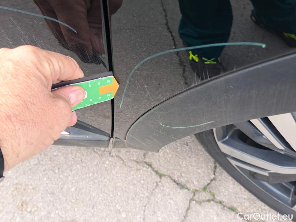  Peugeot  3008 PEUGEOT  / 2020 / 5P / todoterreno 1.2 PureTech 96KW S&S Allure Pack EAT8 #13