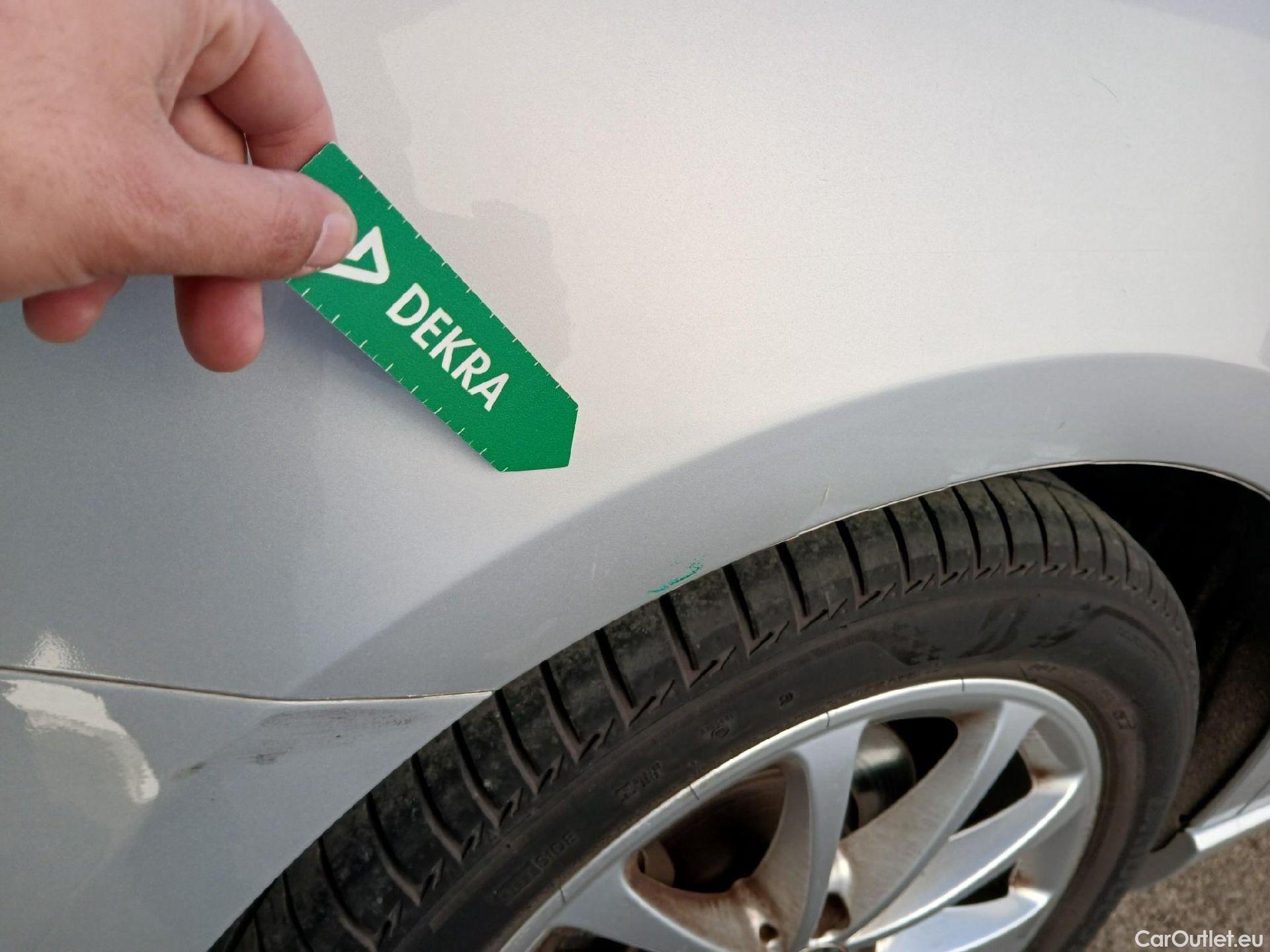  Mercedes  A-Klasse MERCEDES-BENZ Clase A / 2018 / 4P / sedán Sedán A 200 #23