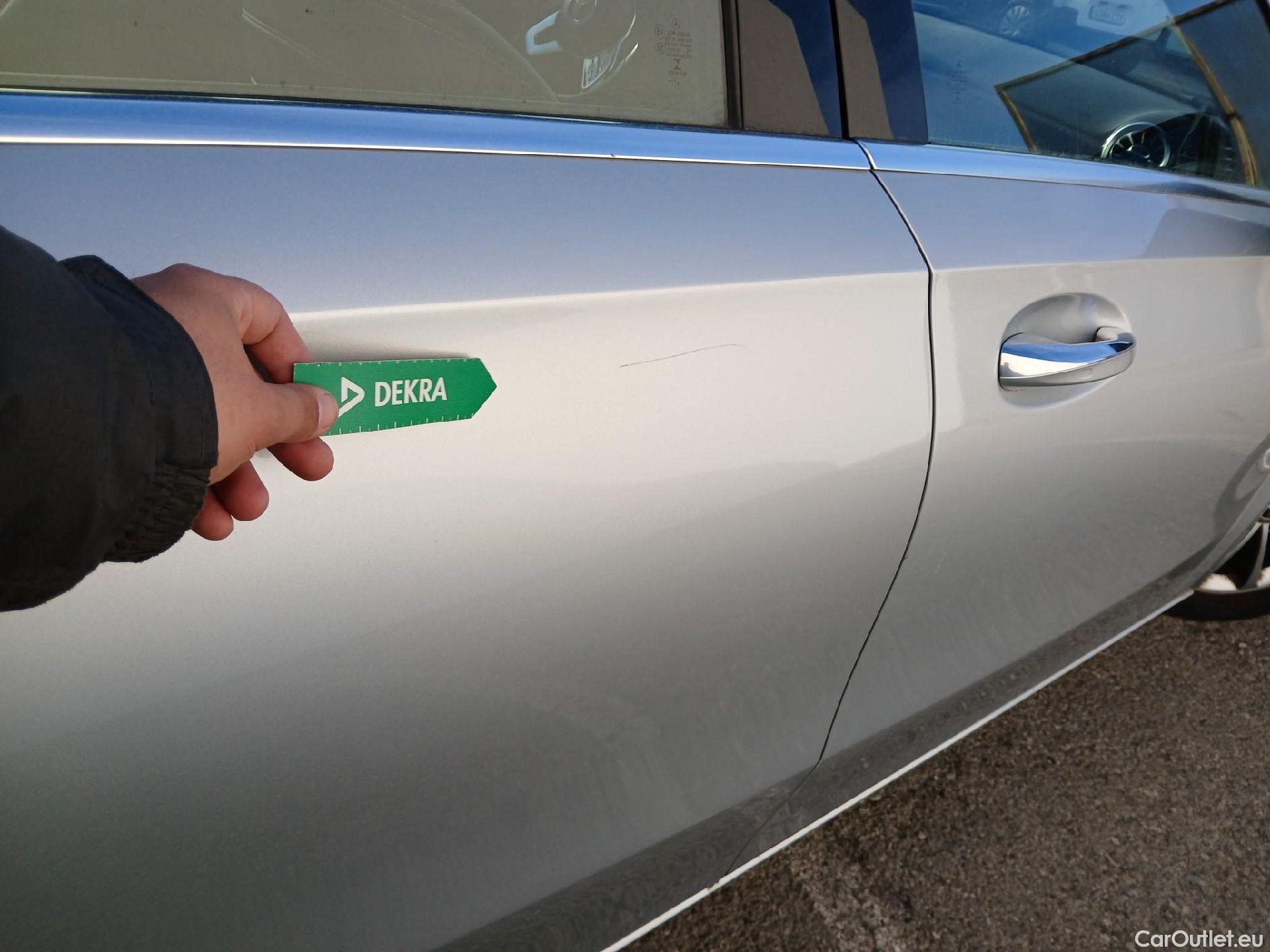  Mercedes  A-Klasse MERCEDES-BENZ Clase A / 2018 / 4P / sedán Sedán A 200 #24