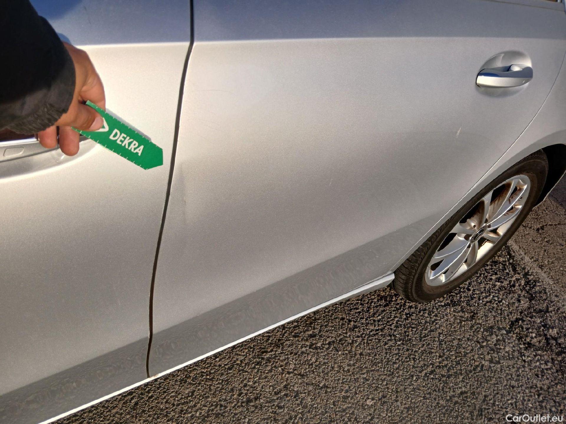  Mercedes  A-Klasse MERCEDES-BENZ Clase A / 2018 / 4P / sedán Sedán A 200 #15