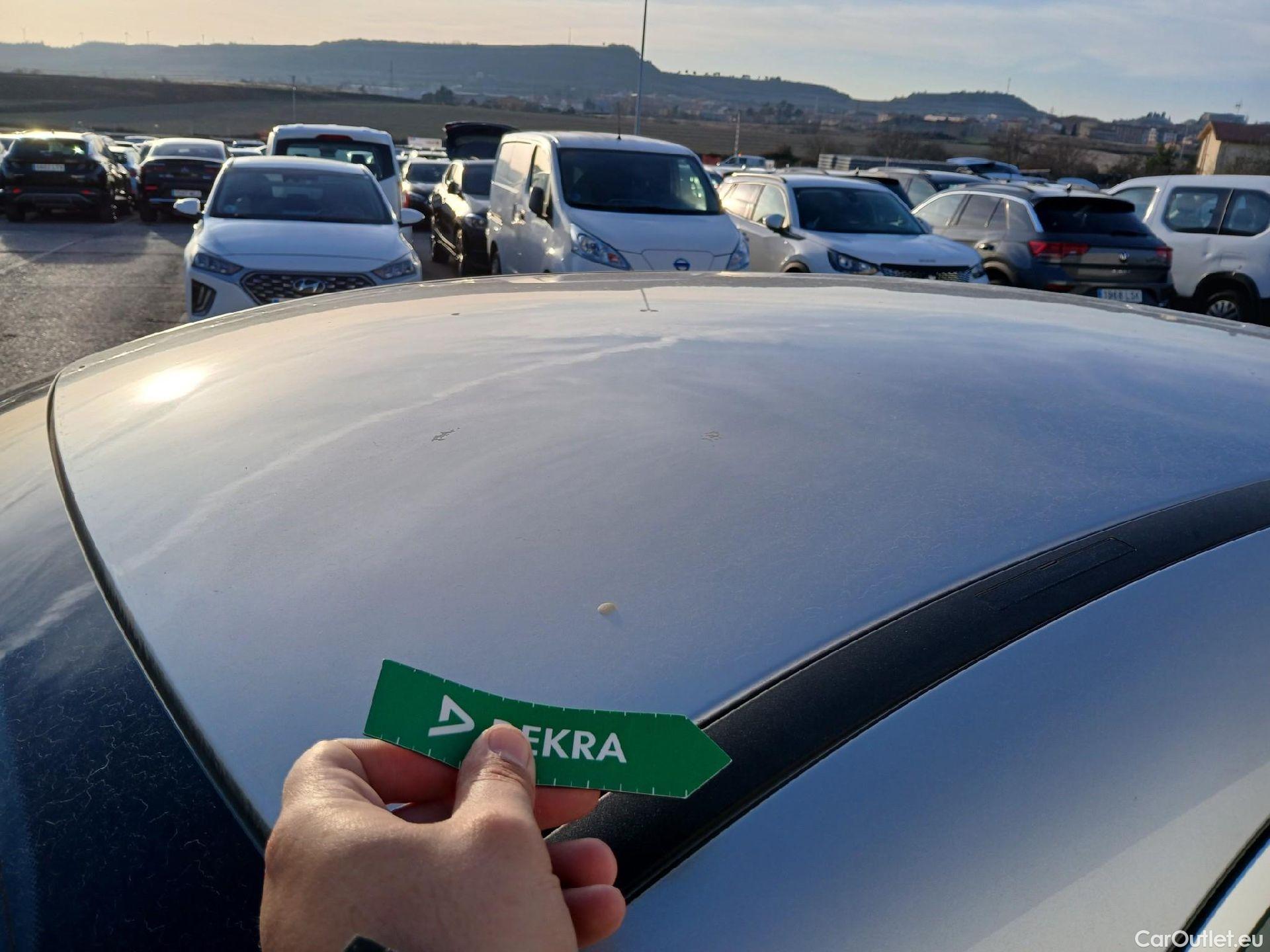  Mercedes  A-Klasse MERCEDES-BENZ Clase A / 2018 / 4P / sedán Sedán A 200 #29