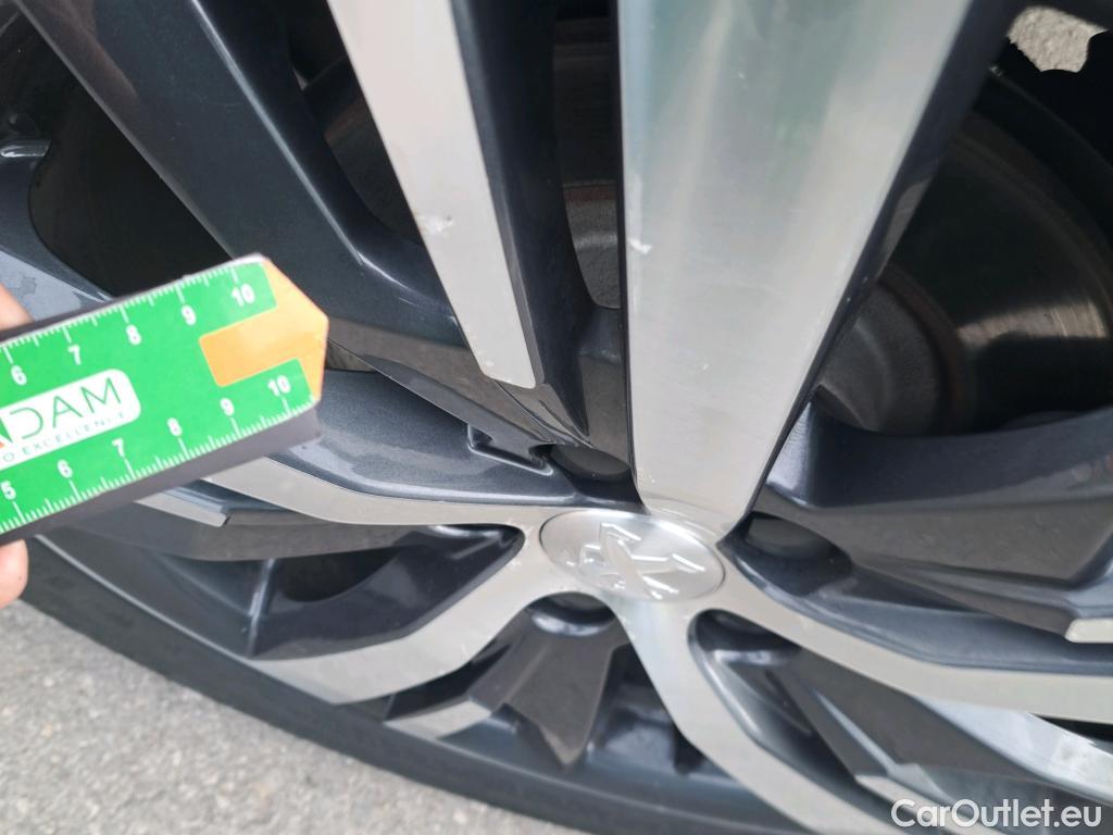  Peugeot  3008 PEUGEOT  / 2020 / 5P / todoterreno 1.2 PureTech 96KW S&S Allure Pack EAT8 #41