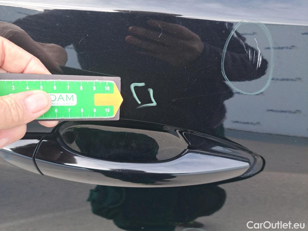  Peugeot  3008 PEUGEOT  / 2020 / 5P / todoterreno 1.2 PureTech 96KW S&S Allure Pack EAT8 #39