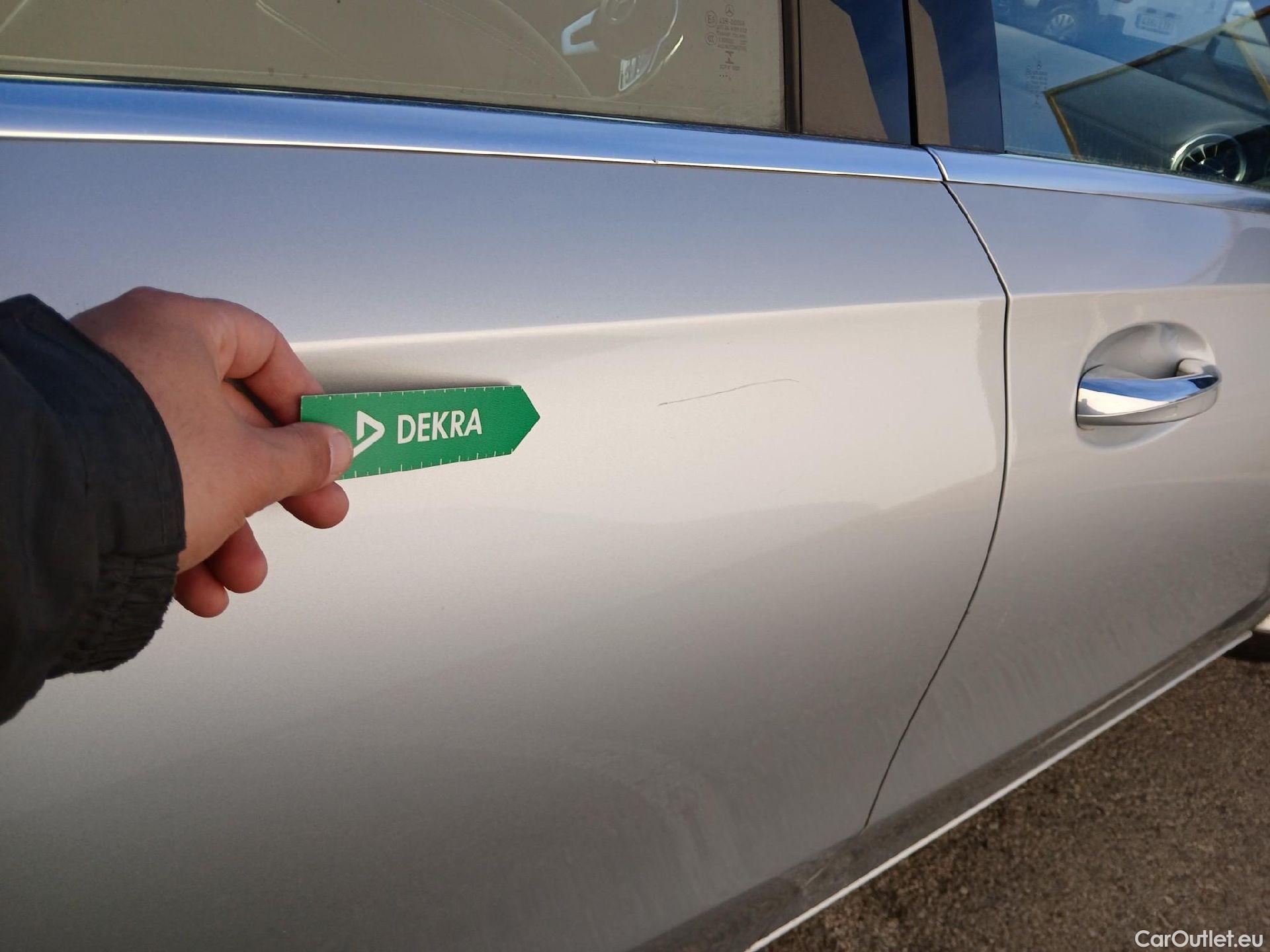  Mercedes  A-Klasse MERCEDES-BENZ Clase A / 2018 / 4P / sedán Sedán A 200 #25