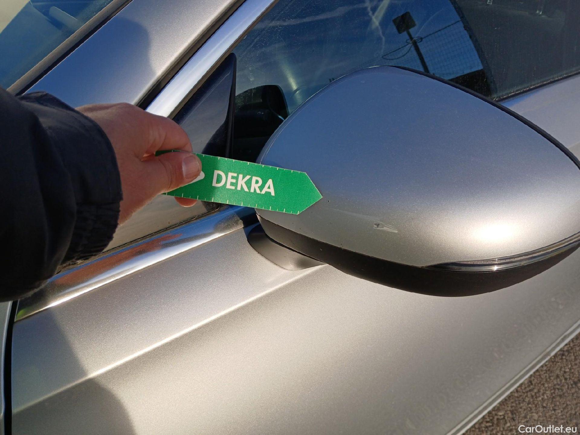  Mercedes  A-Klasse MERCEDES-BENZ Clase A / 2018 / 4P / sedán Sedán A 200 #11