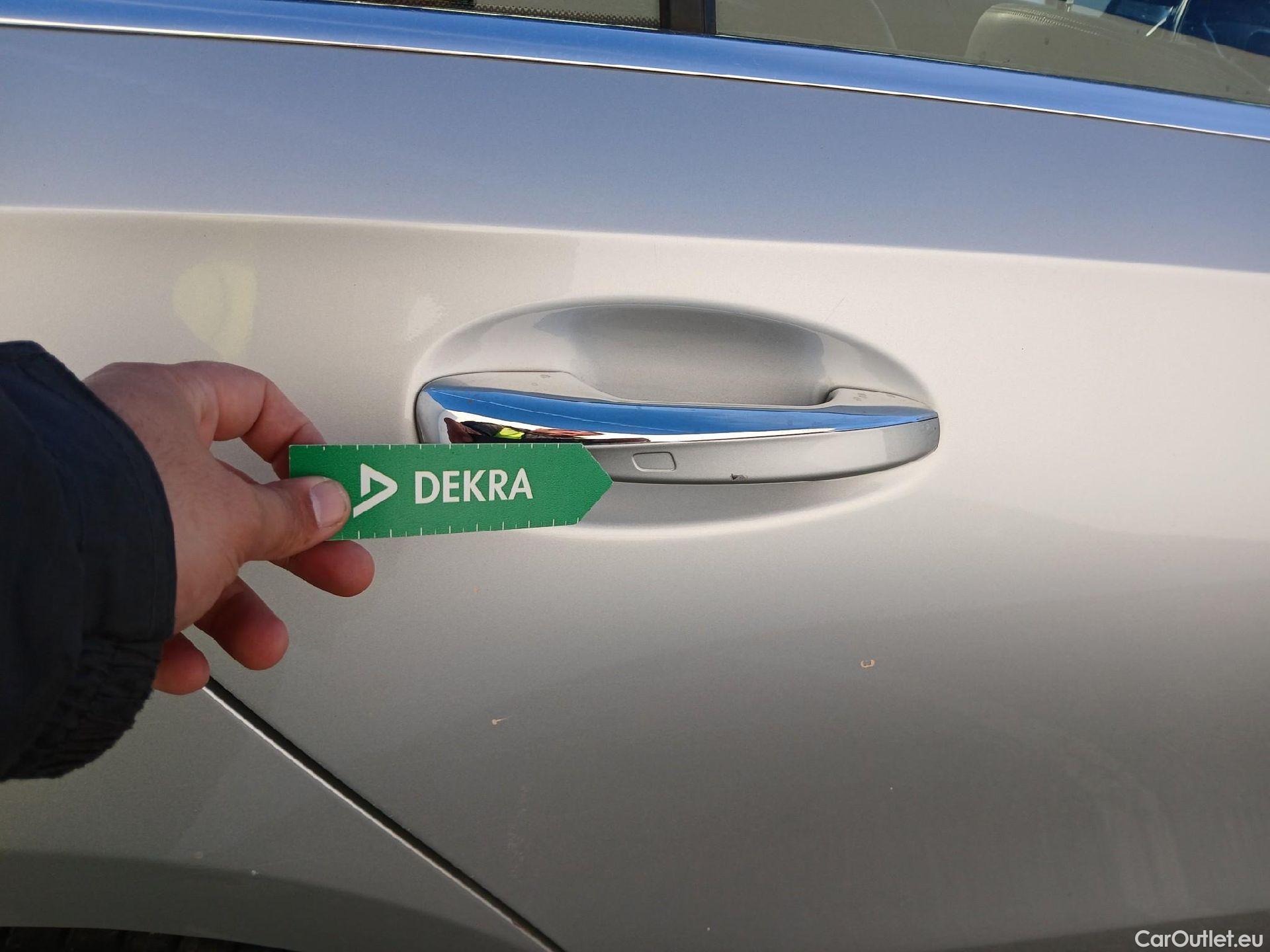  Mercedes  A-Klasse MERCEDES-BENZ Clase A / 2018 / 4P / sedán Sedán A 200 #26