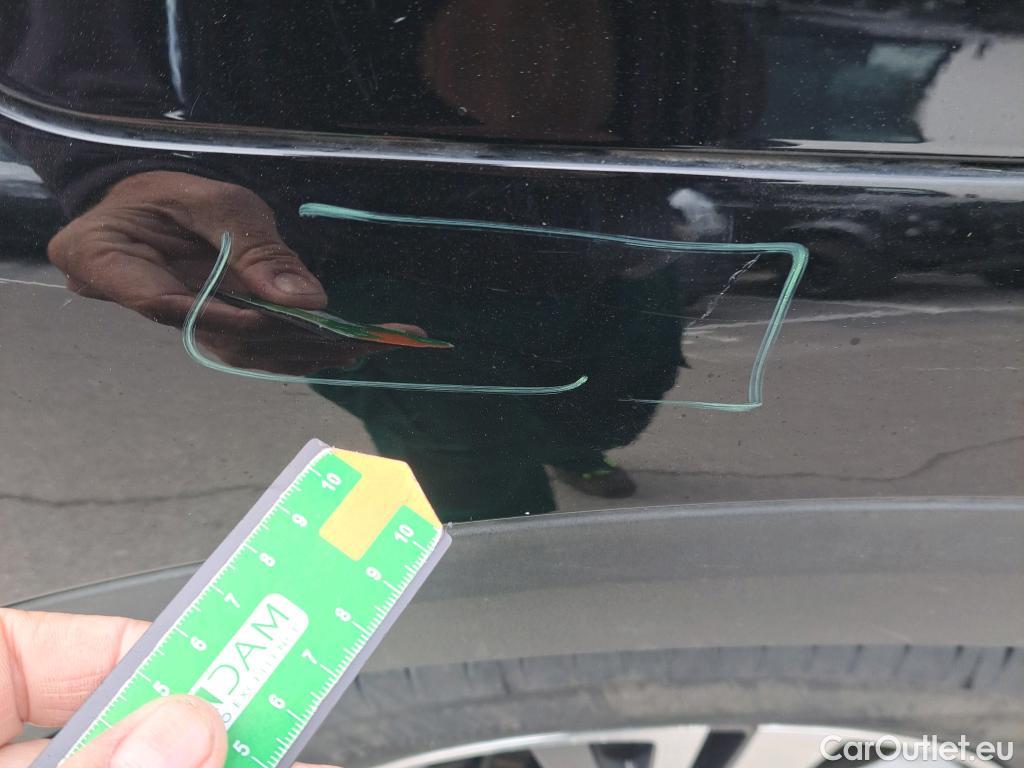  Peugeot  3008 PEUGEOT  / 2020 / 5P / todoterreno 1.2 PureTech 96KW S&S Allure Pack EAT8 #4