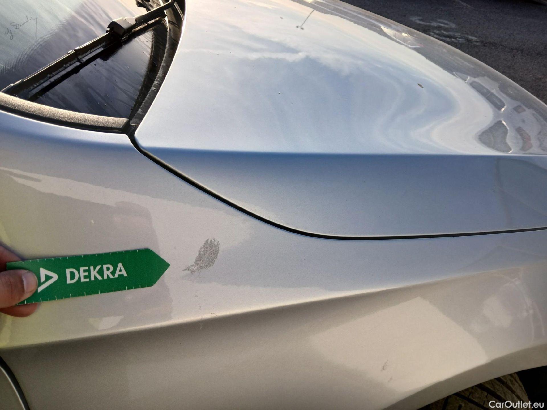  Mercedes  A-Klasse MERCEDES-BENZ Clase A / 2018 / 4P / sedán Sedán A 200 #34