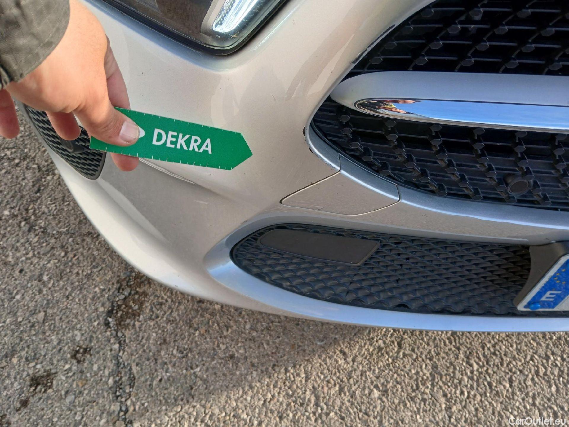  Mercedes  A-Klasse MERCEDES-BENZ Clase A / 2018 / 4P / sedán Sedán A 200 #7