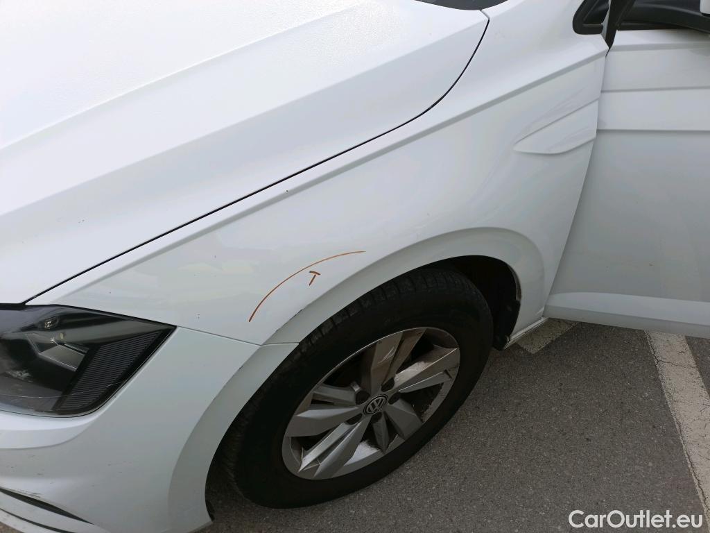  Volkswagen  Polo VOLKSWAGEN  / 2017 / 5P / berlina con portón Advanced 1.0 TSI 70kW (95CV) (CX) #17