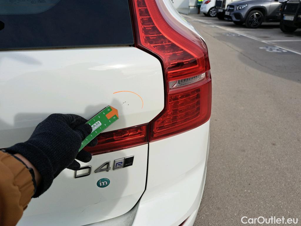  Volvo  XC60 VOLVO  / 2017 / 5P / todoterreno 2.0 D4 AWD R-Design B Auto #10