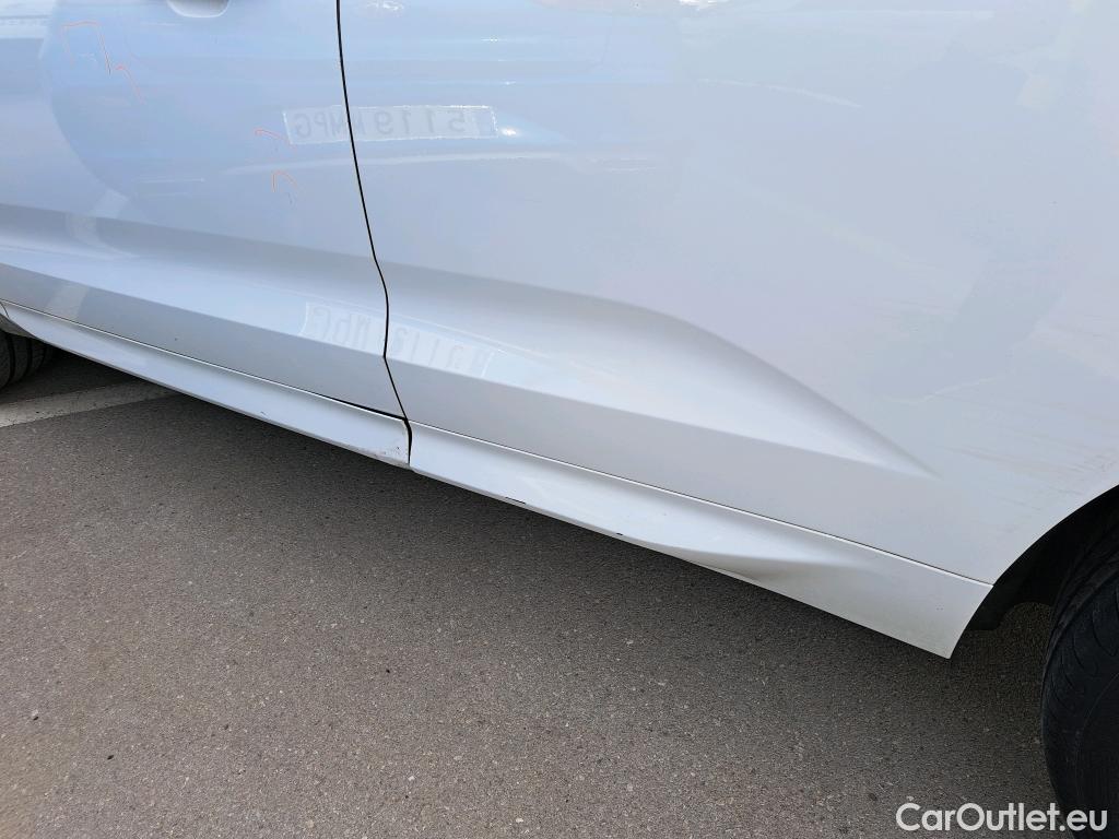  Volvo  XC60 VOLVO  / 2017 / 5P / todoterreno 2.0 D4 AWD R-Design B Auto #47