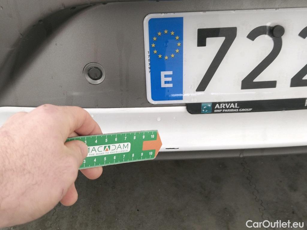  Hyundai   Ioniq HYUNDAI / 2019 / 5P / berlina con portón 1.6 GDI HEV Tecno DCT #15