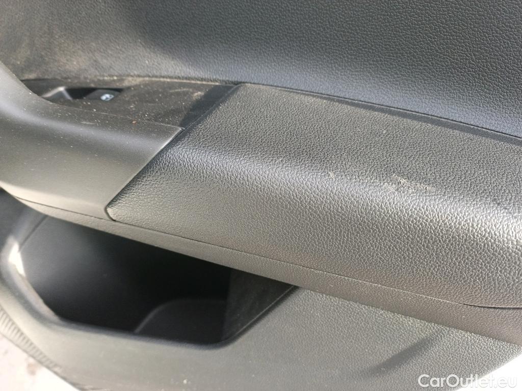  Volkswagen  Polo VOLKSWAGEN  / 2017 / 5P / berlina con portón Advanced 1.0 TSI 70kW (95CV) (CX) #14