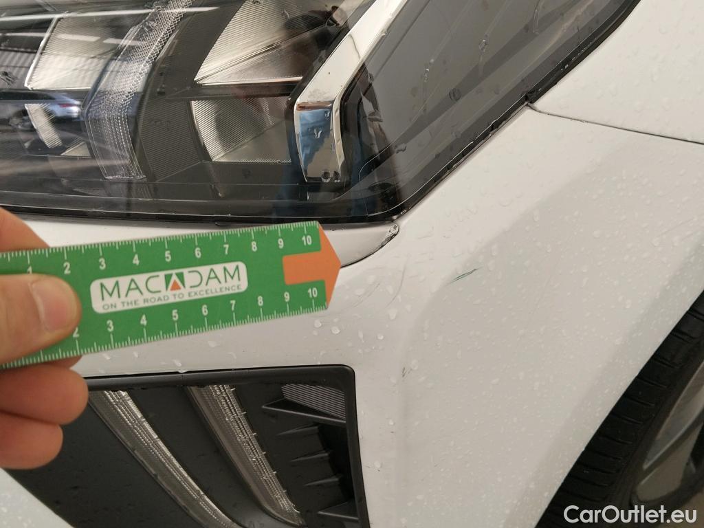  Hyundai   Ioniq HYUNDAI / 2019 / 5P / berlina con portón 1.6 GDI HEV Tecno DCT #10