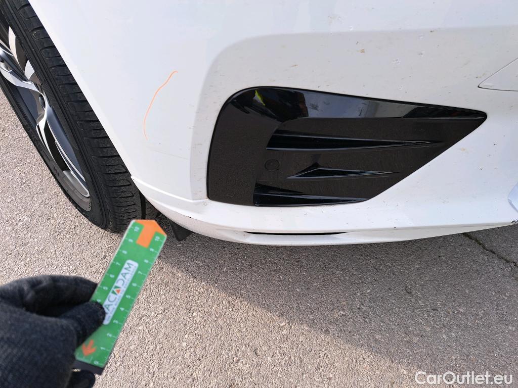  Volvo  XC60 VOLVO  / 2017 / 5P / todoterreno 2.0 D4 AWD R-Design B Auto #22