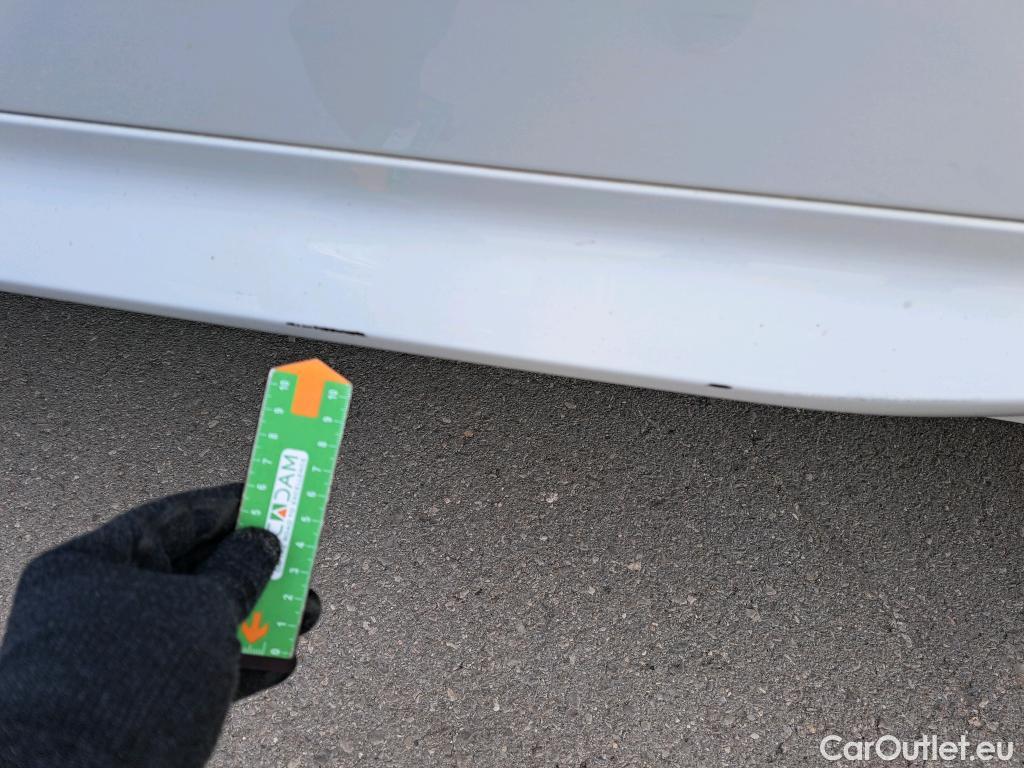  Volvo  XC60 VOLVO  / 2017 / 5P / todoterreno 2.0 D4 AWD R-Design B Auto #48