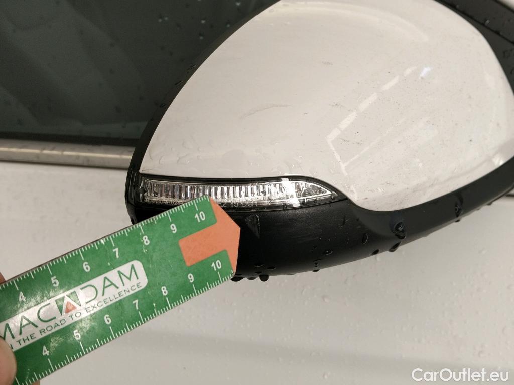  Hyundai   Ioniq HYUNDAI / 2019 / 5P / berlina con portón 1.6 GDI HEV Tecno DCT #13