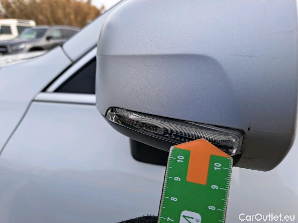  Volvo  XC60 VOLVO  / 2017 / 5P / todoterreno 2.0 D4 AWD R-Design B Auto #50