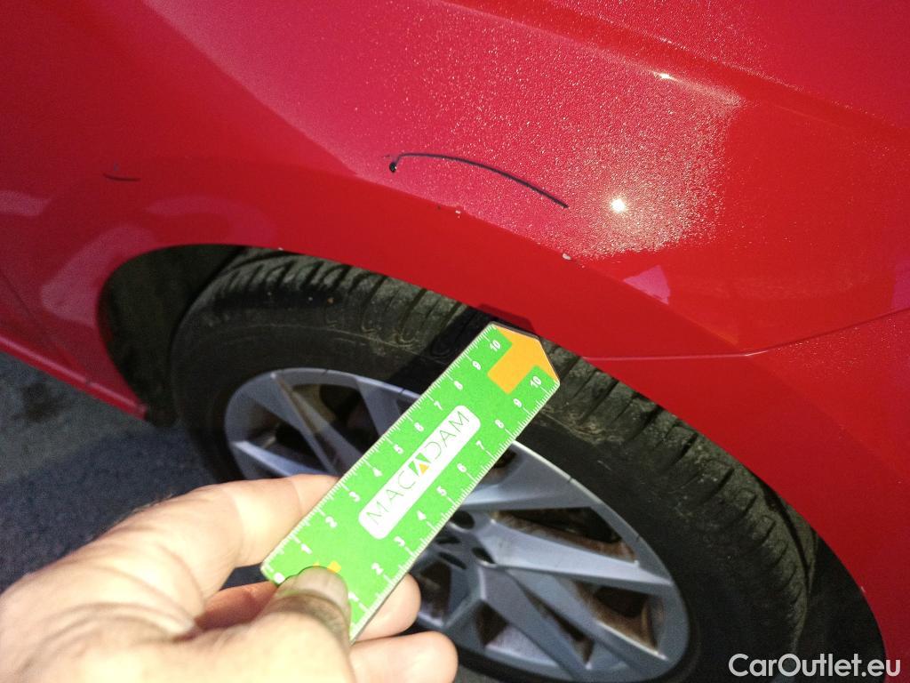  Seat  Ibiza SEAT  / 2017 / 5P / berlina con portón 1.0 TSI 81kW (110CV) FR Plus(SP) #3