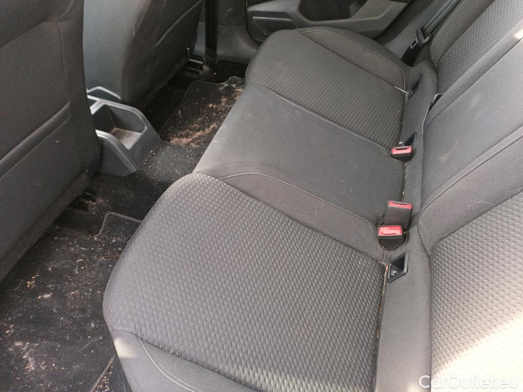  Volkswagen  Polo VOLKSWAGEN  / 2017 / 5P / berlina con portón Advanced 1.0 TSI 70kW (95CV) (CX) #6