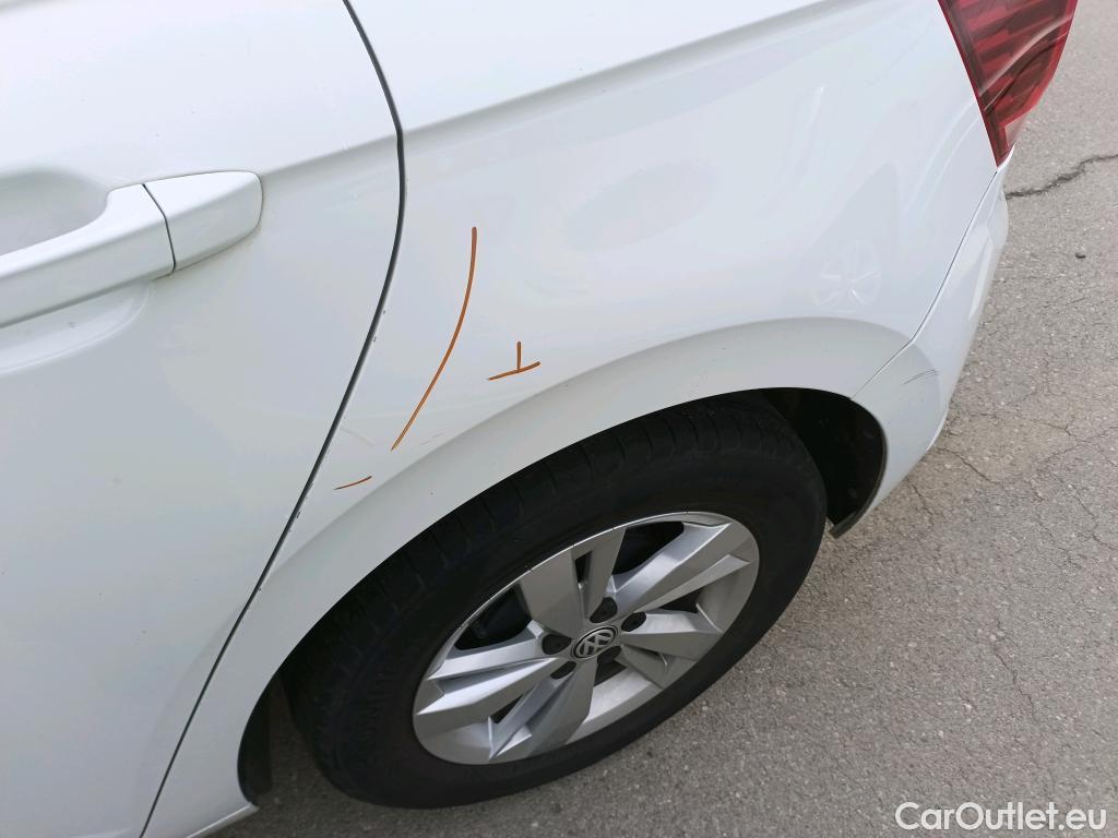  Volkswagen  Polo VOLKSWAGEN  / 2017 / 5P / berlina con portón Advanced 1.0 TSI 70kW (95CV) (CX) #29