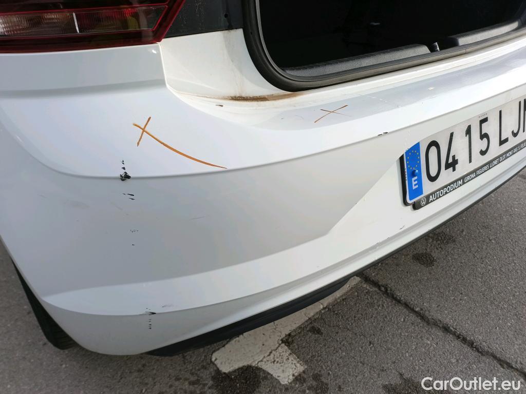  Volkswagen  Polo VOLKSWAGEN  / 2017 / 5P / berlina con portón Advanced 1.0 TSI 70kW (95CV) (CX) #22