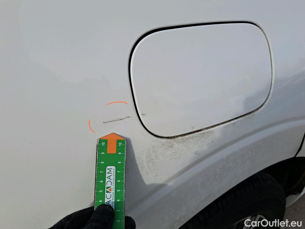  Volvo  XC60 VOLVO  / 2017 / 5P / todoterreno 2.0 D4 AWD R-Design B Auto #35