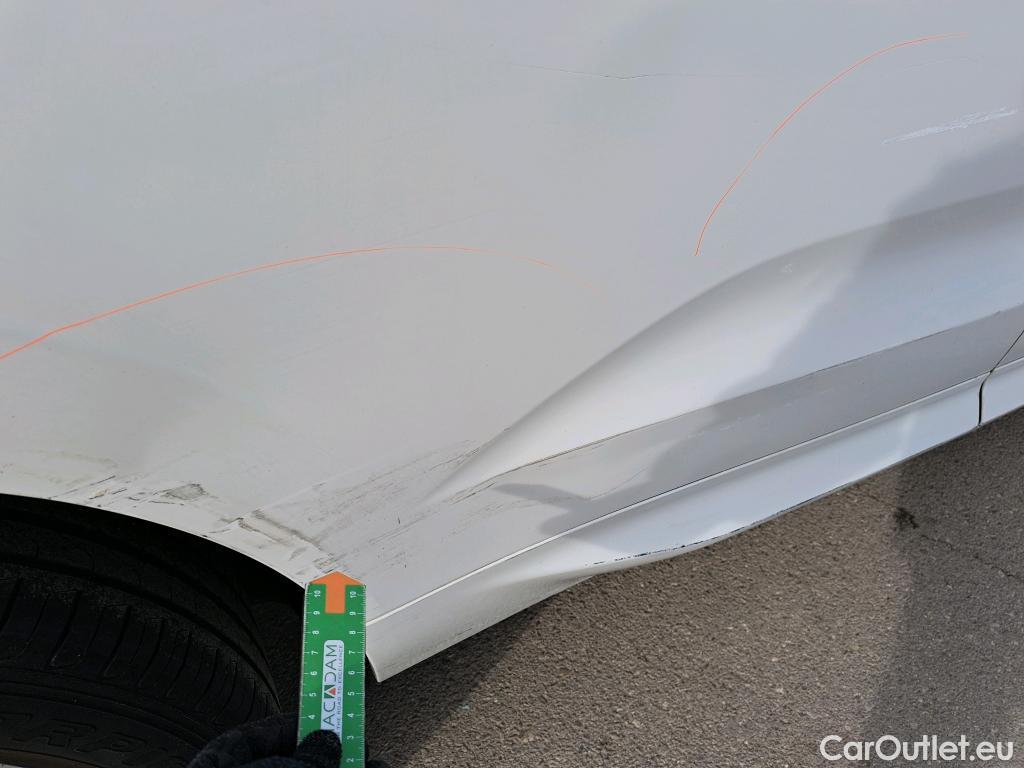  Volvo  XC60 VOLVO  / 2017 / 5P / todoterreno 2.0 D4 AWD R-Design B Auto #7